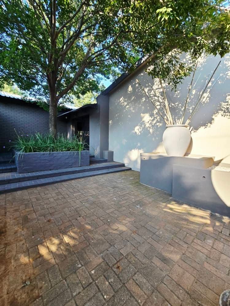 5 Bedroom Property for Sale in Irene Park North West